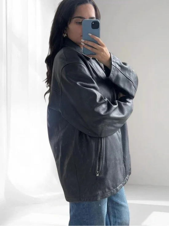 Danier Black Leather Zip-Front Jacket - Picture 6 of 9